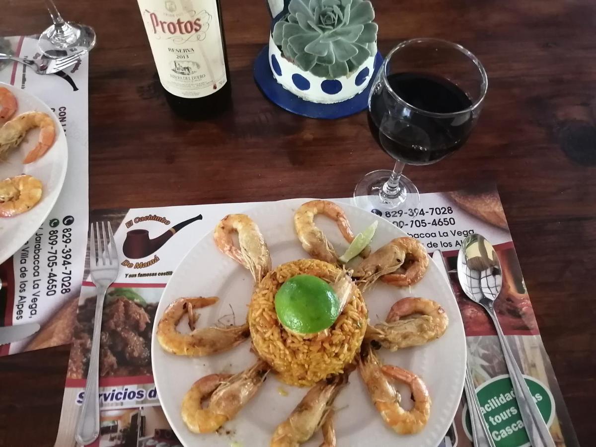 La Famosa Costillas A La Lena Jarabacoa Dış mekan fotoğraf