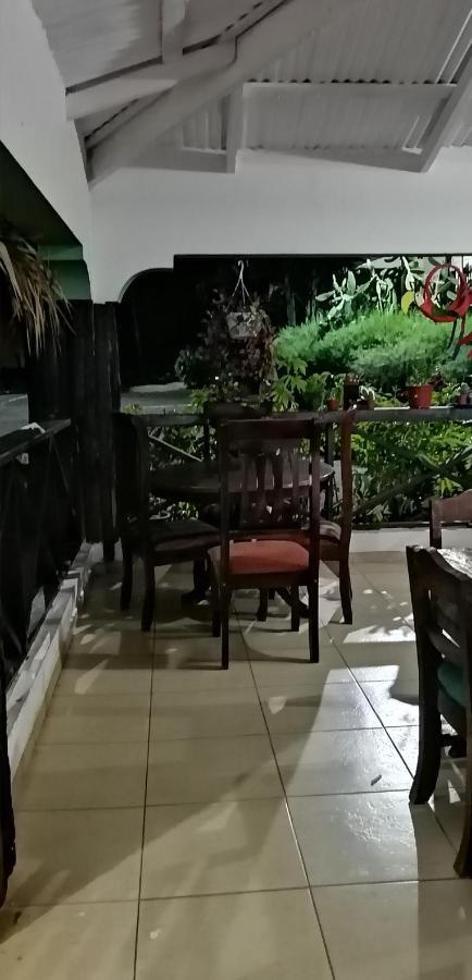 La Famosa Costillas A La Lena Jarabacoa Dış mekan fotoğraf
